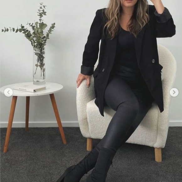 ❤️ NWT BEAUTIFUL ZARA DOUBLE BREASTED BLACK BLAZER SIZE MEDIUM. 4 BUTTON - Picture 4 of 13